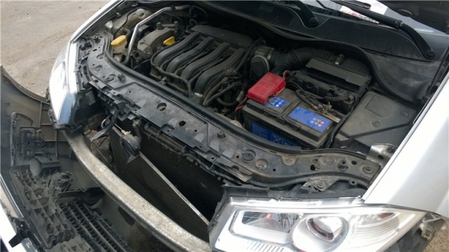 Замена радиатора системы охлаждения Рено Логан Сандеро (Renault Sandero Logan)